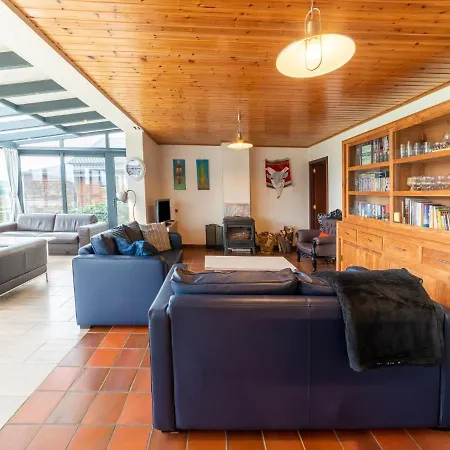 Cozy Holiday In With A Beautiful View *
